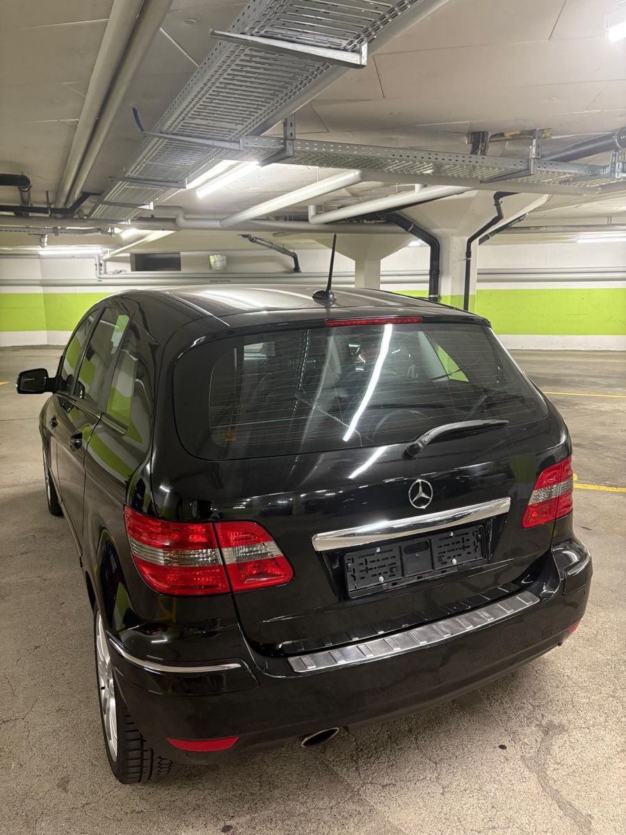 Mercedes-Benz Automobili: Mercedes B 180 – Usato da Bülach venduto da fat_wx57 5