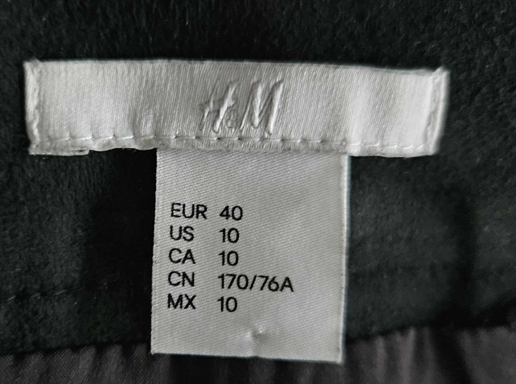 H&M Gonne: Jupe H&M 40 noire – Usato da Nyon venduto da tal_777n 3