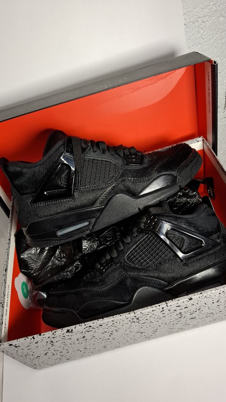 Jordan Scarpe da uomo: Jordan 4 Olivia Kim – Usato da Le Landeron venduto da rue_k9kg