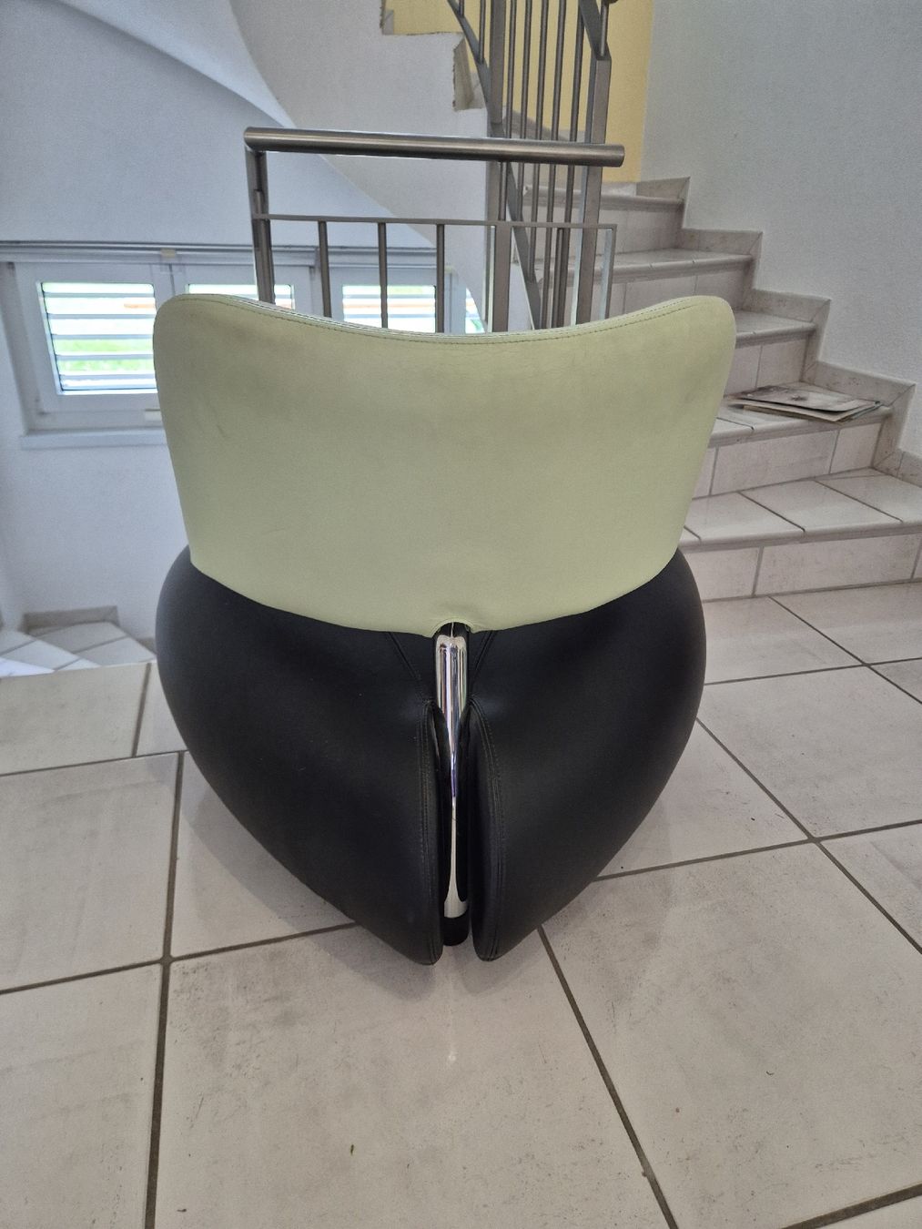 Leolux Poltrone: Leolux Pallone Sessel  – Usato da Kollbrunn venduto da guernsey11 1