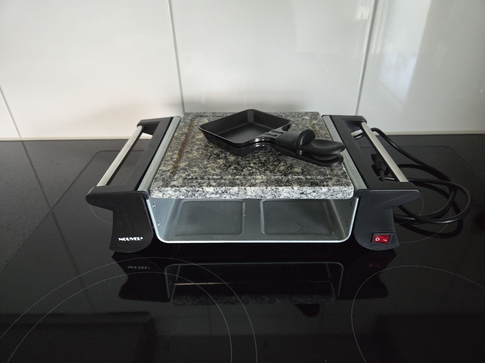 Elettrodomestici da cucina: Raclette öfeli – Usato da Rickenbach-Sulz venduto da Bacardibabe
