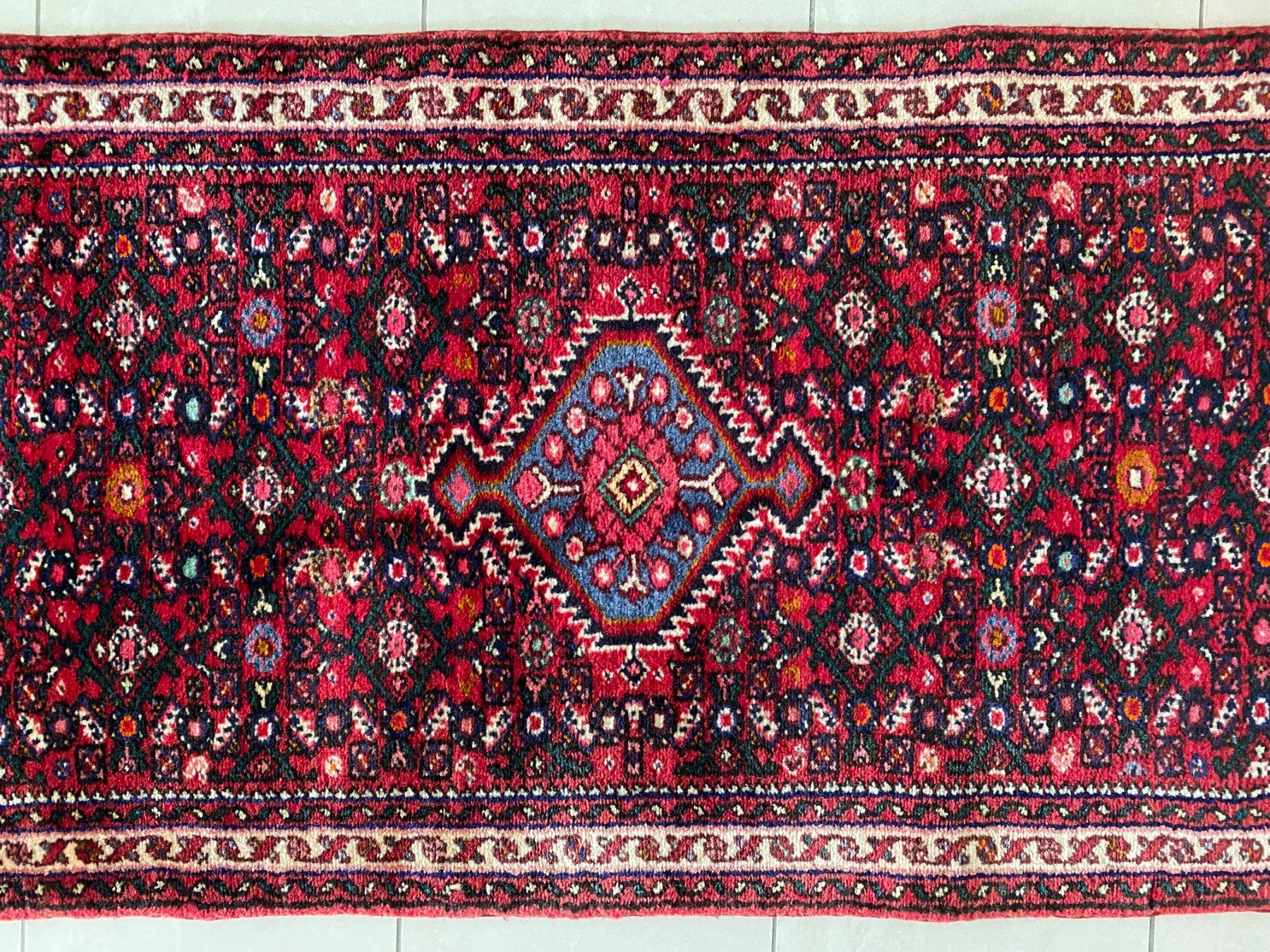 Teppiche: Teppich - sehr schöner Läufer – Gebraucht aus Oberwil BL von Lepidolith 1