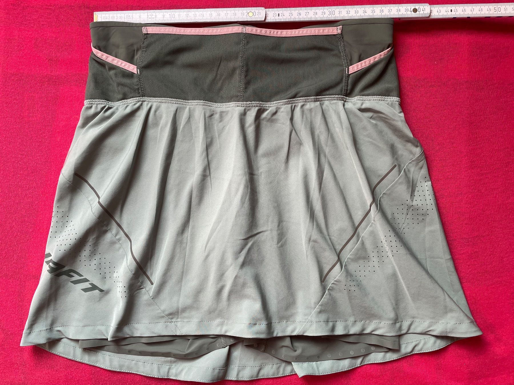 Dynafit Gonne: Dynafit Laufrock Gr XL – Nuovo (secondo la descrizione) da Niederbipp venduto da Rosamunde44