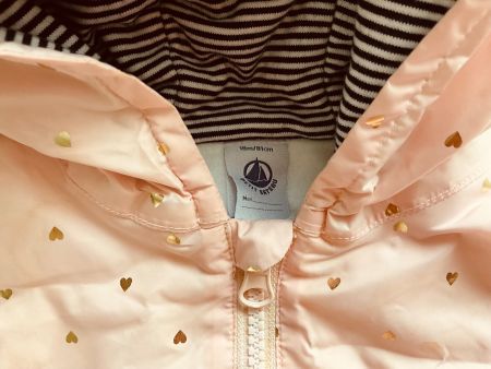 Adorable veste rose coeurs dorés capuche Petit Bateau t.1 an