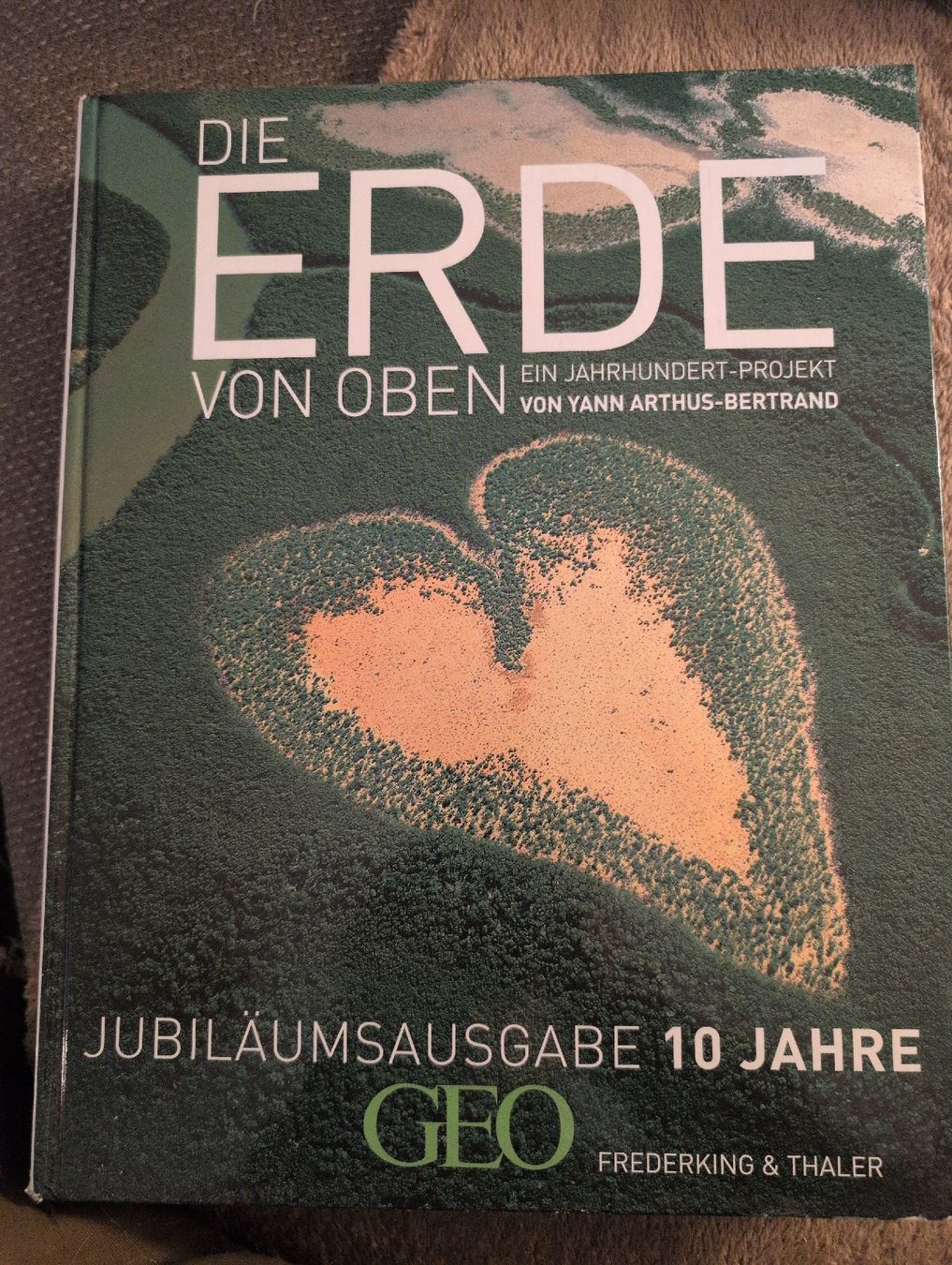 Livres: die erde von oben....jubiläumsausgabe – D'occasion à Wynau par rem_5tpw