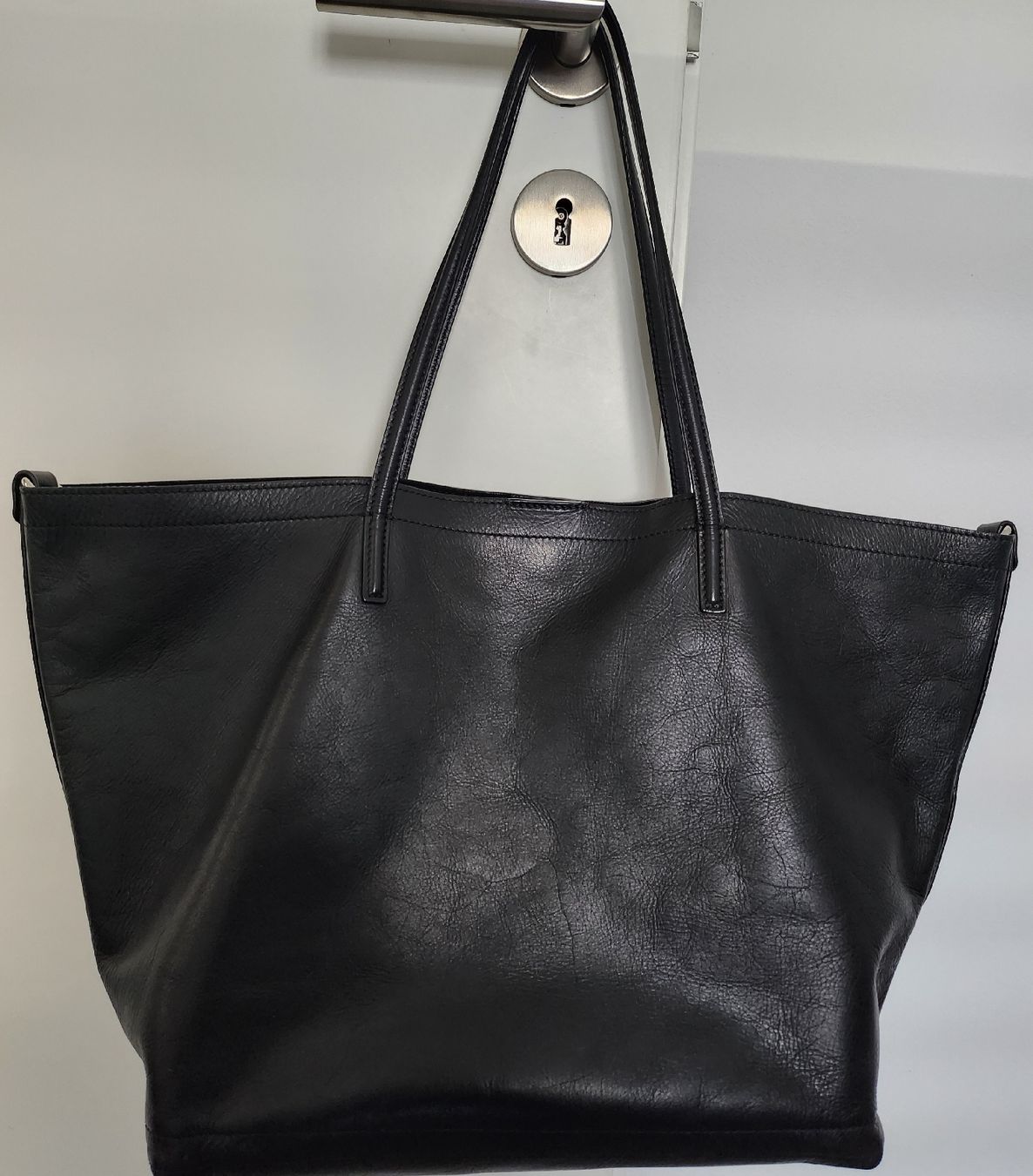 Dsquared2 Taschen für Damen: Sac cabas Dsquared2 noir en cuir – Gebraucht aus Sion von Minabo78 1