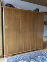 Kleiderschrank antik, 3-türig