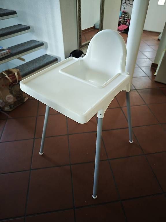 Ikea Seggioloni: Ikea Kinder Hochstuhl mit Tablett – Usato da Rüfenacht BE venduto da Sumatrabali 1