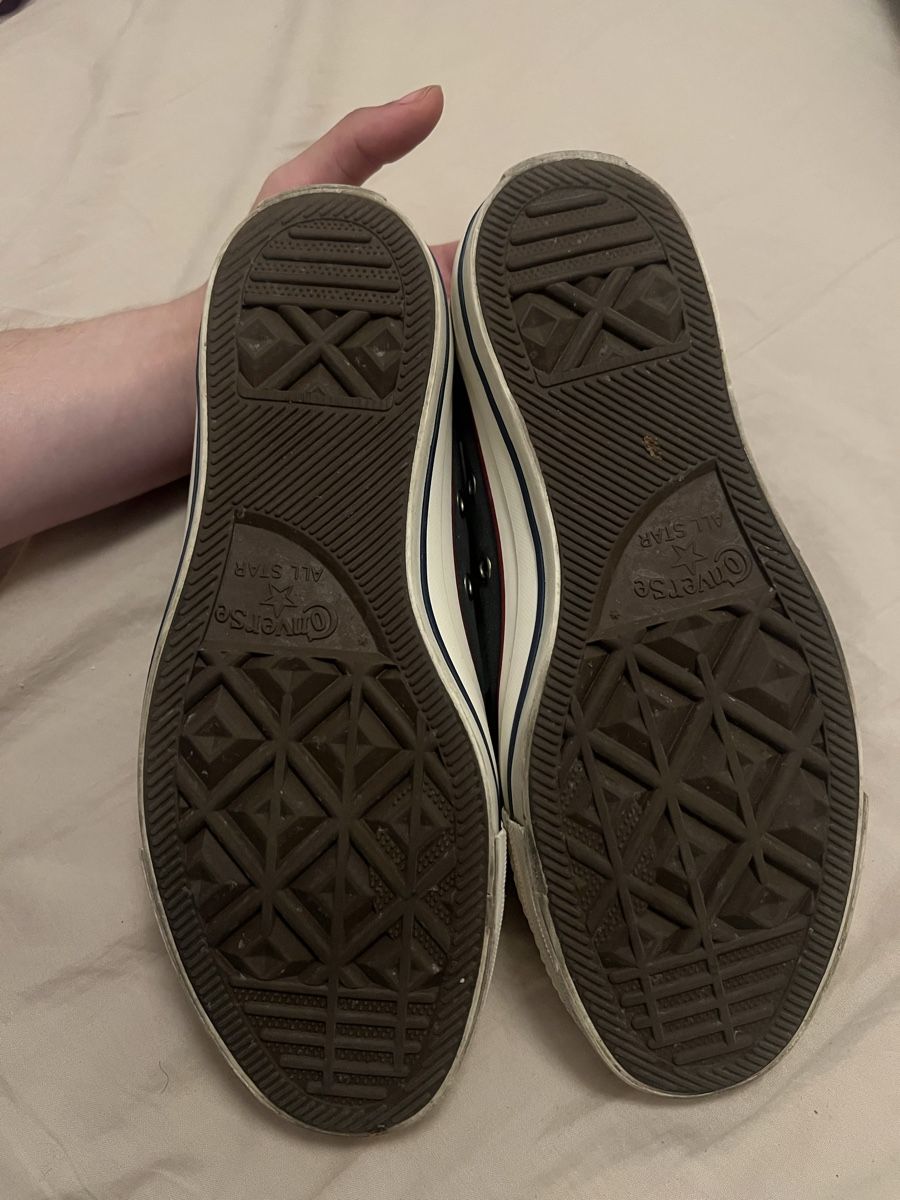 Converse Chaussures hommes: Baskets Converse Chuck Taylor basse T. 38 – D'occasion à Genève par Lyn_moon 2