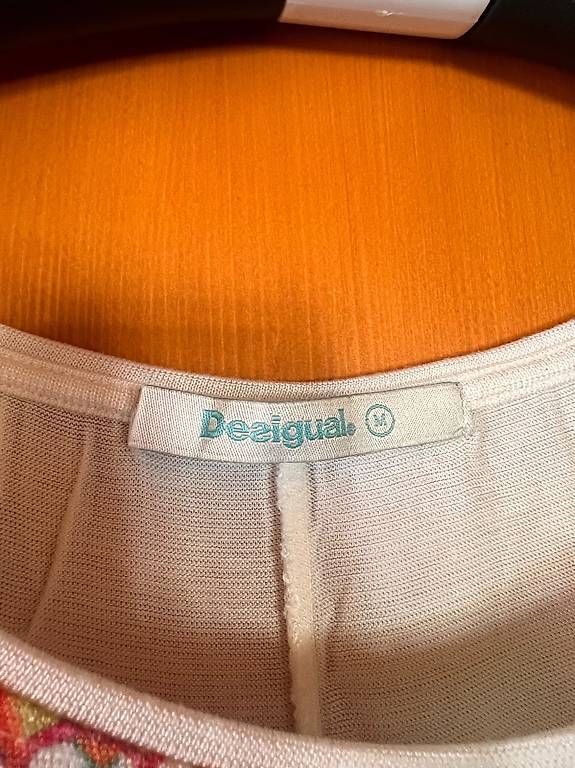 T-Shirts: Desigual Shirt  – Gebraucht aus Jegenstorf von Knuste 3