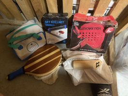 Lot de jeux de sport, filet, raquettes, état occasion