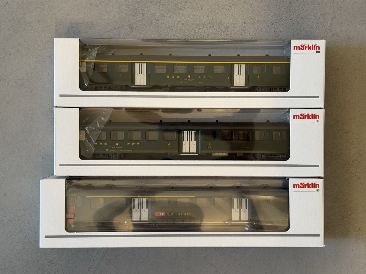 Märklin Modelleisenbahnen: 3x Märklin 43389 – Gebraucht aus Genève von _Xela_