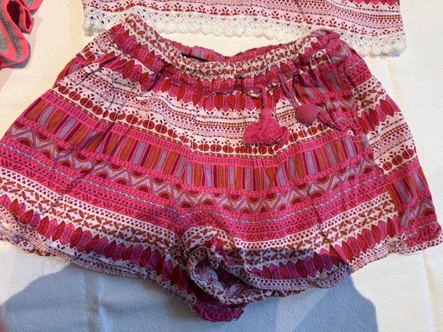 Lotti & Set di vestiti: Zweiteiler Gr. 128 – Usato da Lenggenwil venduto da Reto888 1