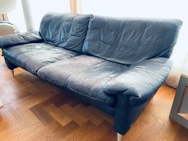 Laauser Designer Ledersofa Indigo-Blau – Grosszügiger 2/3-S