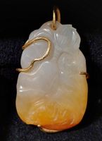 Jade Anhänger mit Goldfassung, Handarbeit, Top Farben
