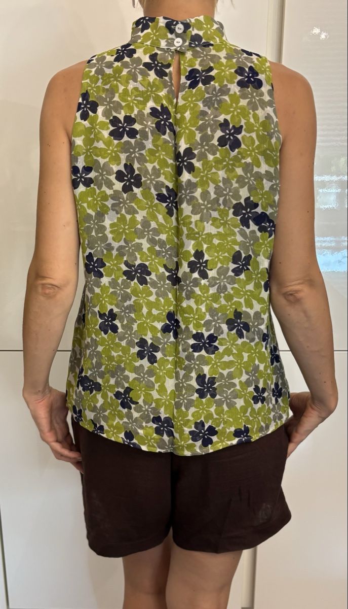 Top: Bellissimo top in seta Elegance – Usato da Chiasso venduto da myt_k8rf 2