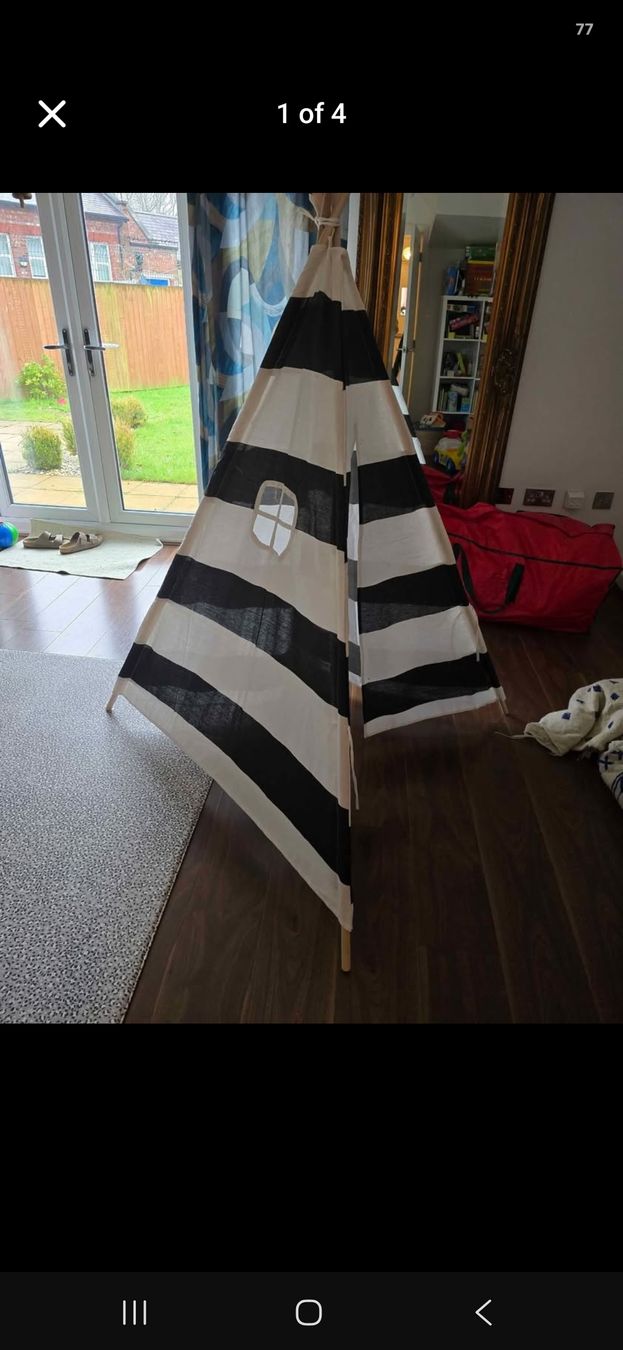 Maisons pour enfant: Striped children's teepee tent good condition – D'occasion à Horgen par was_9yg7 2
