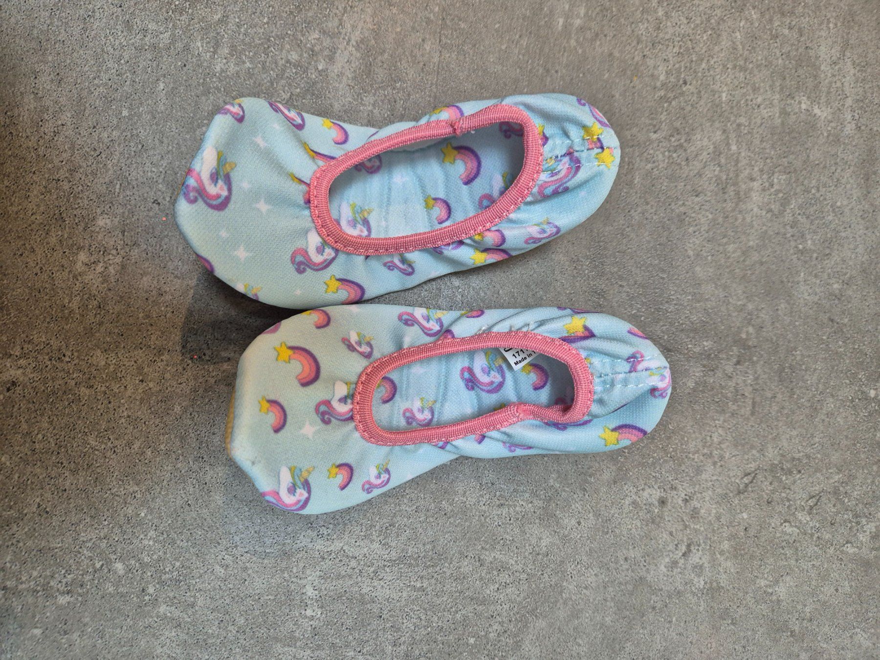 Chaussures filles: Turntäppeli 27 – D'occasion à Goldach par Intertainmentme