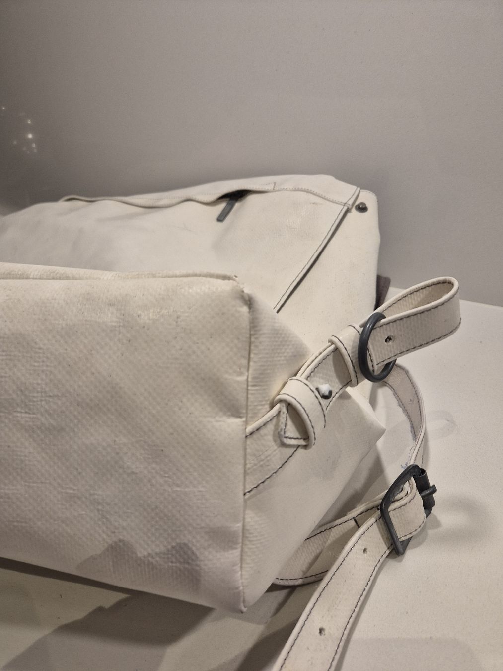 Freitag Rucksäcke: Freitag Rucksack - Creme-Weiss, Modell Coolidge – Gebraucht aus Wettswil von Madsor 1