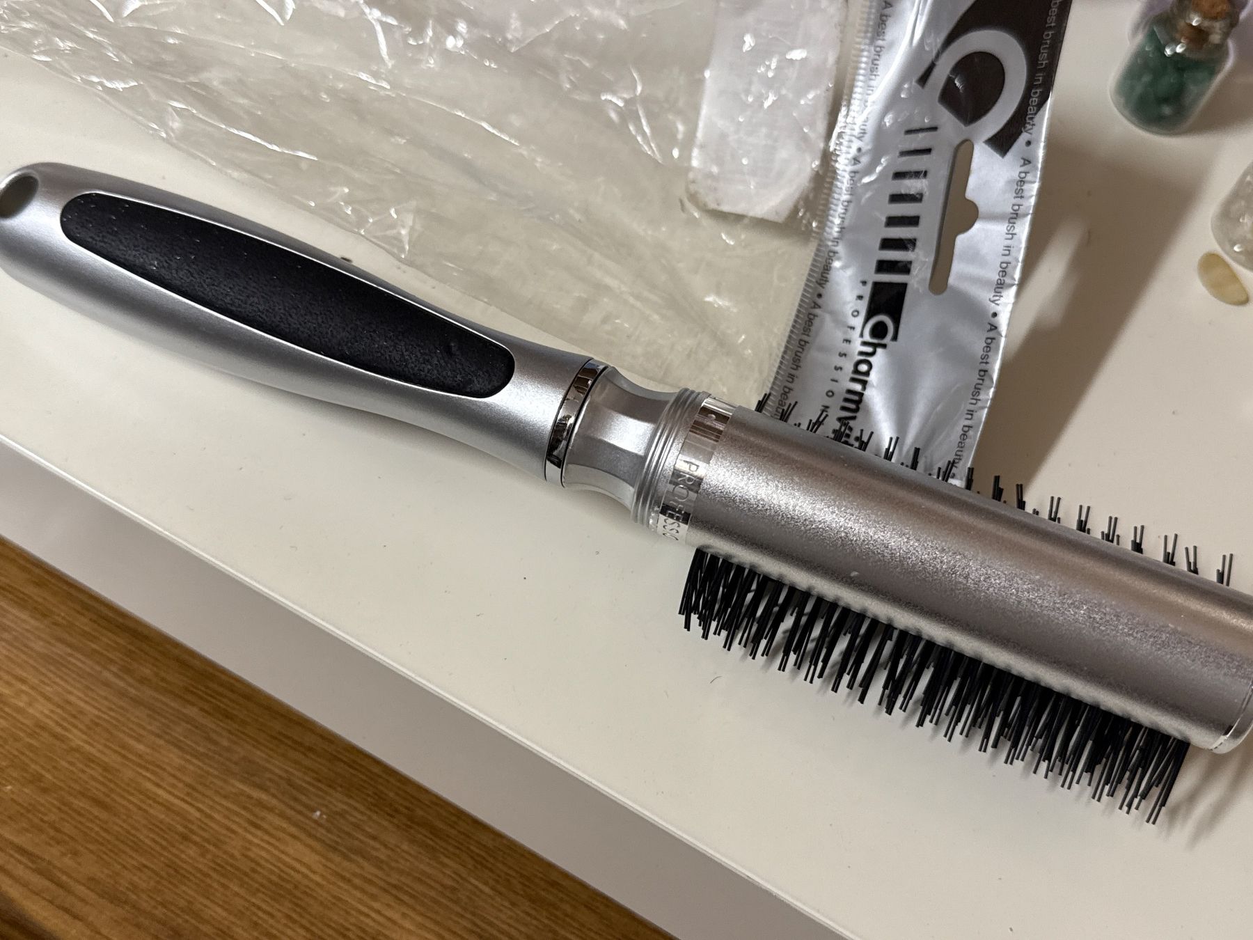 Altro per la cura dei capelli: halbrund- Haarbürste Originalverpackt – Nuovo e nell'imballaggio originale da Amriswil venduto da used2use 1
