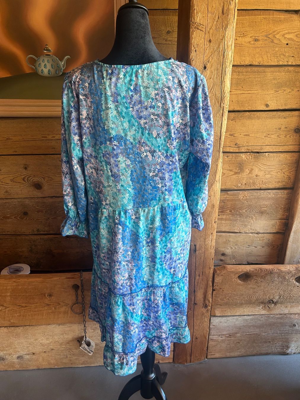 Robes: Censured robe d’été – D'occasion à Val-d'Illiez par Dombou 1