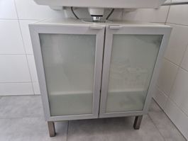 Waschbeckenunterschrank