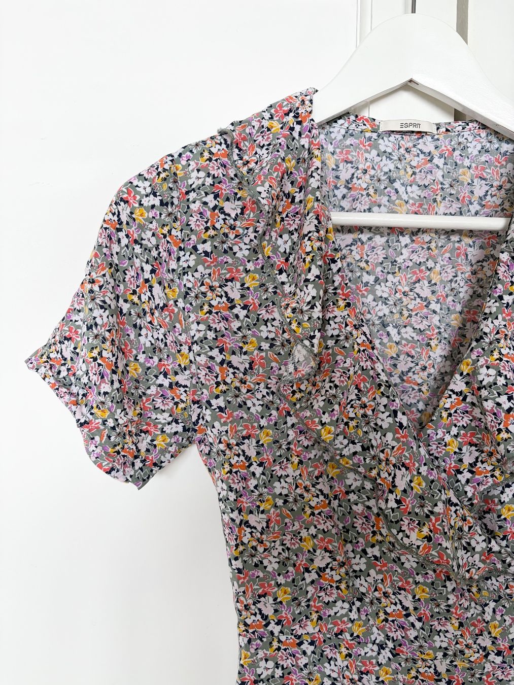 Esprit Kleider: Robe cache-coeur Esprit fleurie - Taille XS – Gebraucht aus Geneve von Margot_22 6