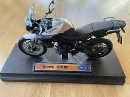 MR Triumph Tiger 800 / Christal white / Modell 1:18 / WELLY