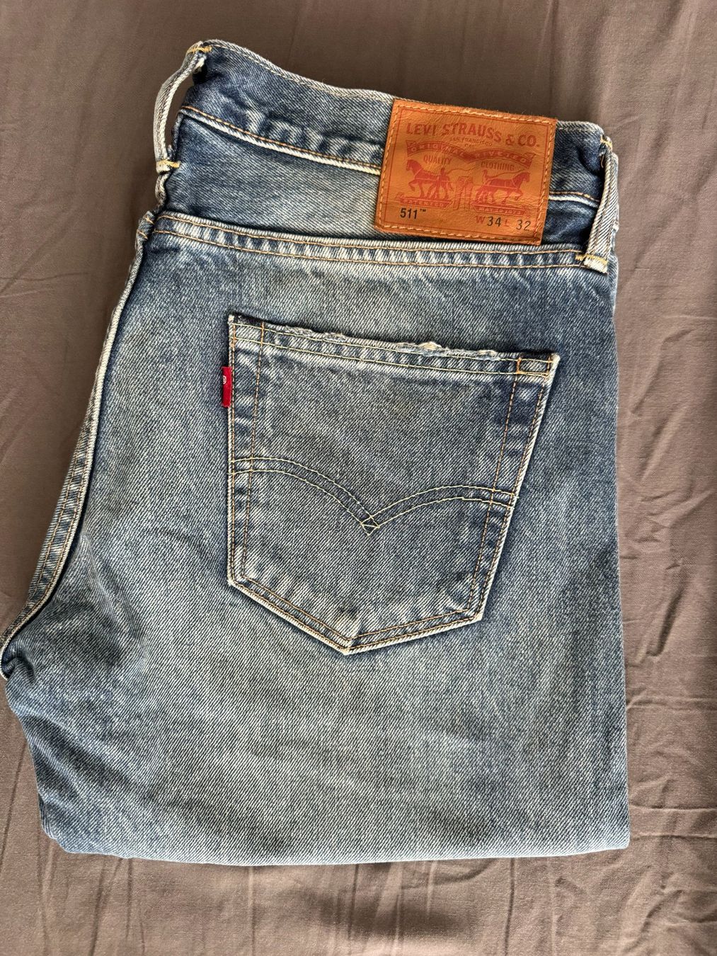Levi's Jeans: Levi Jeans – Nuovo (secondo la descrizione) da Allenwinden venduto da ErRaf 3