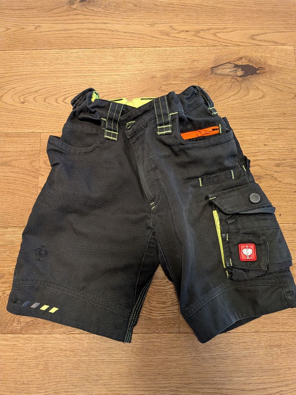 Engelbert Strauss Pantaloni: Engelbert Strauss Kinder Arbeitshose kurz 110/116 – Usato da Gossau SG venduto da arsenal2011