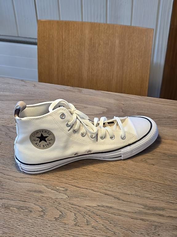 Chaussures hommes: Hochwertiger Converse Sneaker/Turnschuh - neu  – D'occasion à Leissigen par gra111