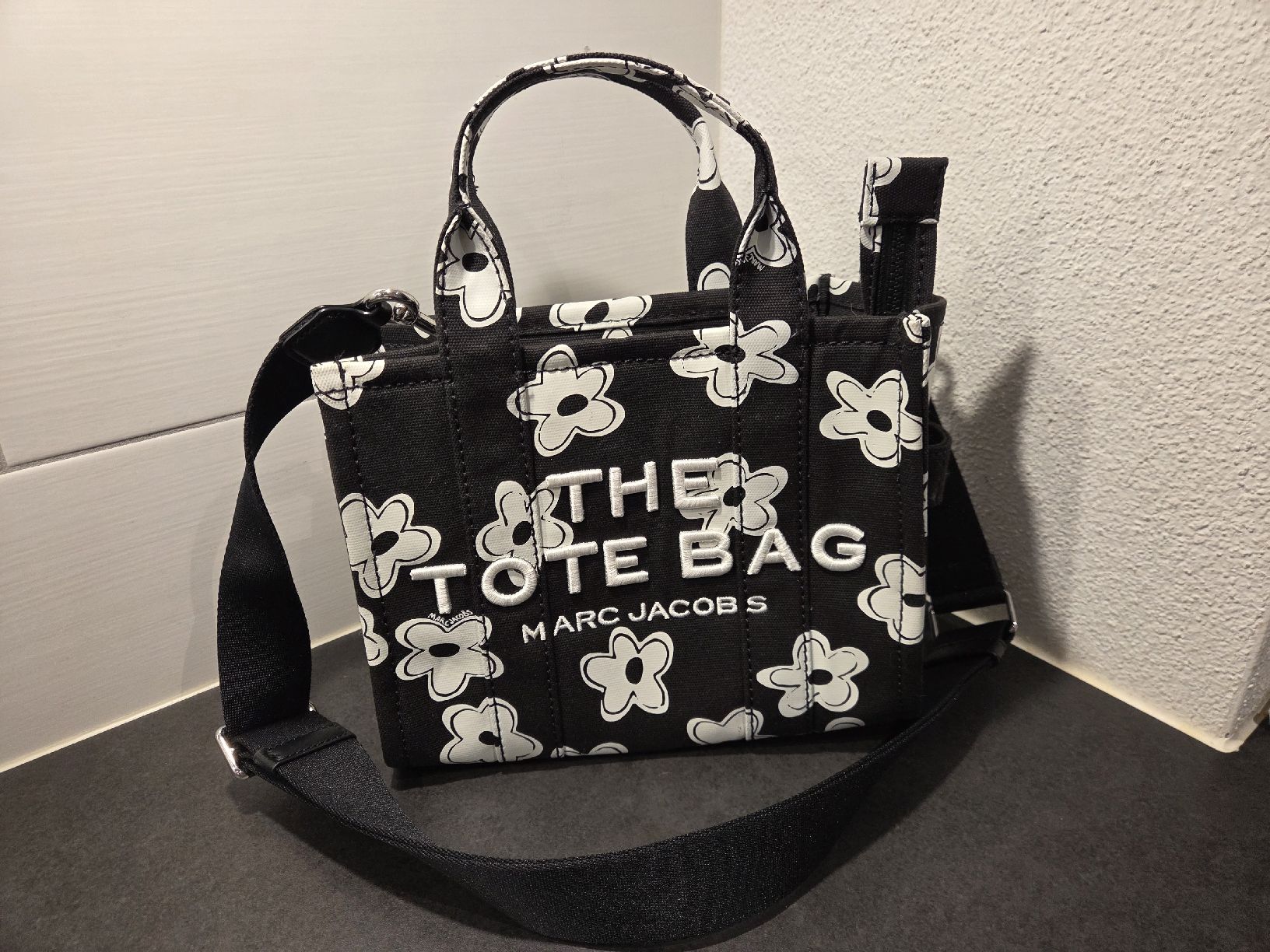 Marc Jacobs Borse da donna: Marc Jacobs THE TOTE BAG - small – Usato da Reichenburg venduto da vivienne4