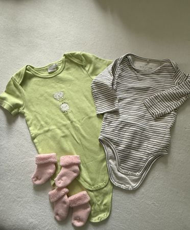 Baby Kleider, Bodies 74/80 und 94/104, Söckli