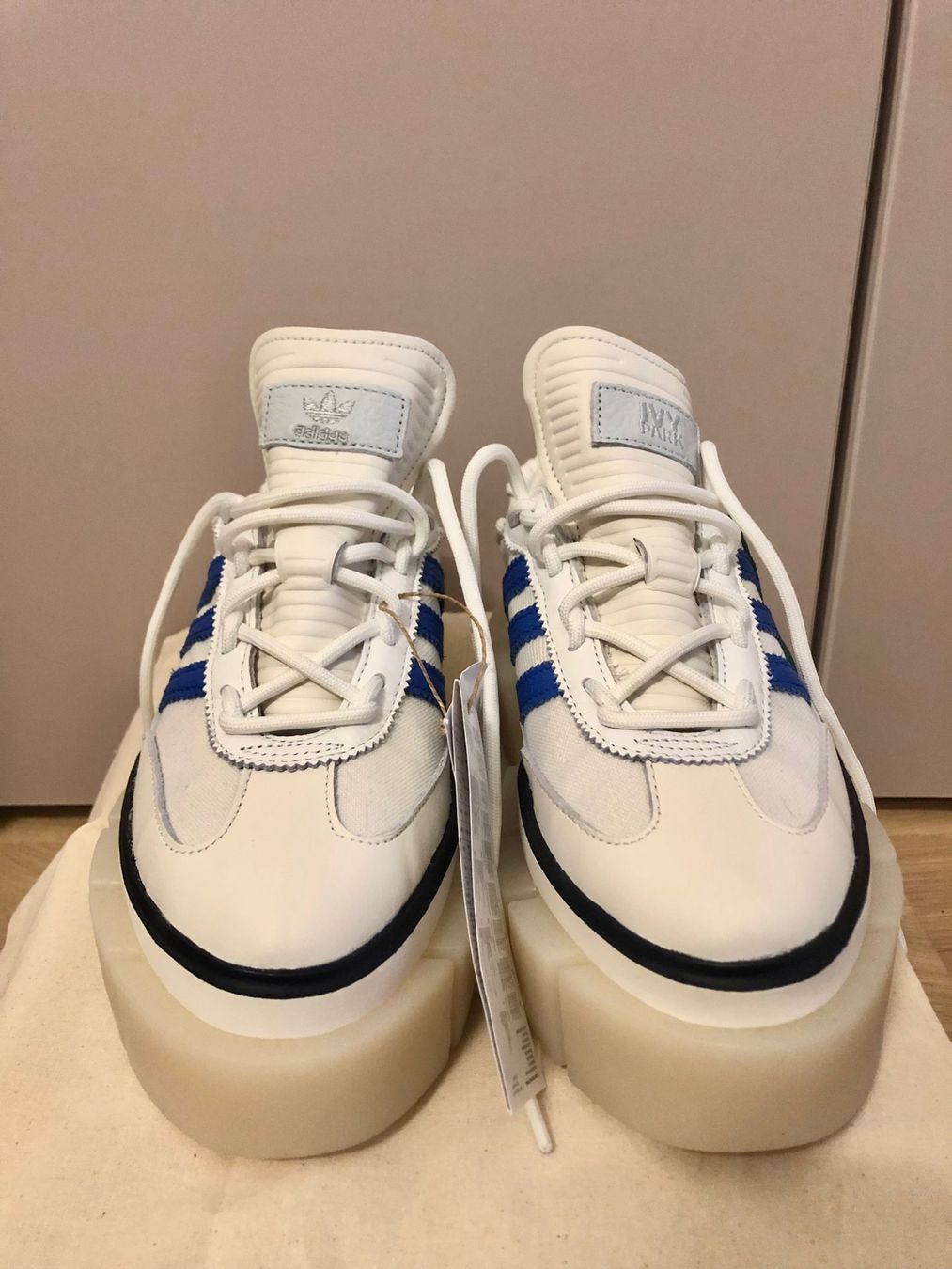 Adidas Scarpe da donna: Chaussures Adidas super sleek chunky – Nuovo e nell'imballaggio originale da Bulle venduto da sop_ct6x