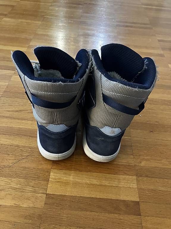 Scarpe per ragazzi: Lowa Winterschuhe 38 – Usato da zürich venduto da insomnia1975 1
