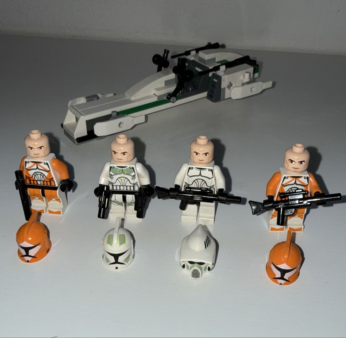 Lego Kit di costruzioni: LEGO Star Wars 7913 - Clone Trooper Battle Pack – Usato da Vacallo venduto da na_qs2h 1