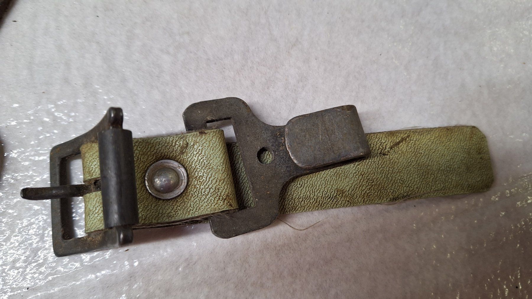 Attrezzatura da arrampicata: Diverse alte Leder -Riemen – Usato da Dornach venduto da majo8689 2