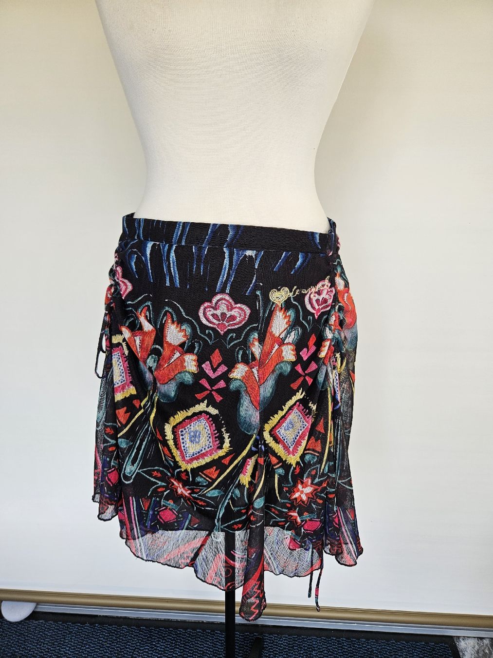 Desigual Gonne: Gemusterter Rock von Desigual – Nuovo (secondo la descrizione) da Hochdorf venduto da Berry005 4