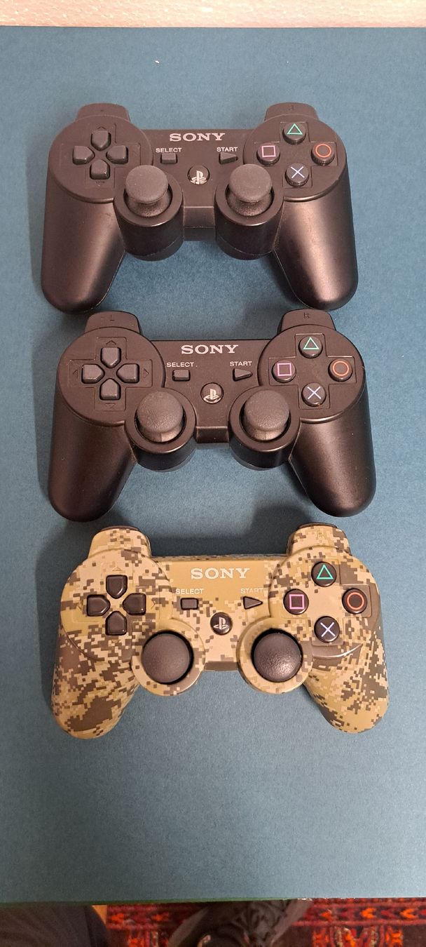 Sony Controller: Ps3 Controller original Sony 3 Stück  – Usato da Biel/Bienne venduto da Sasha4u 4