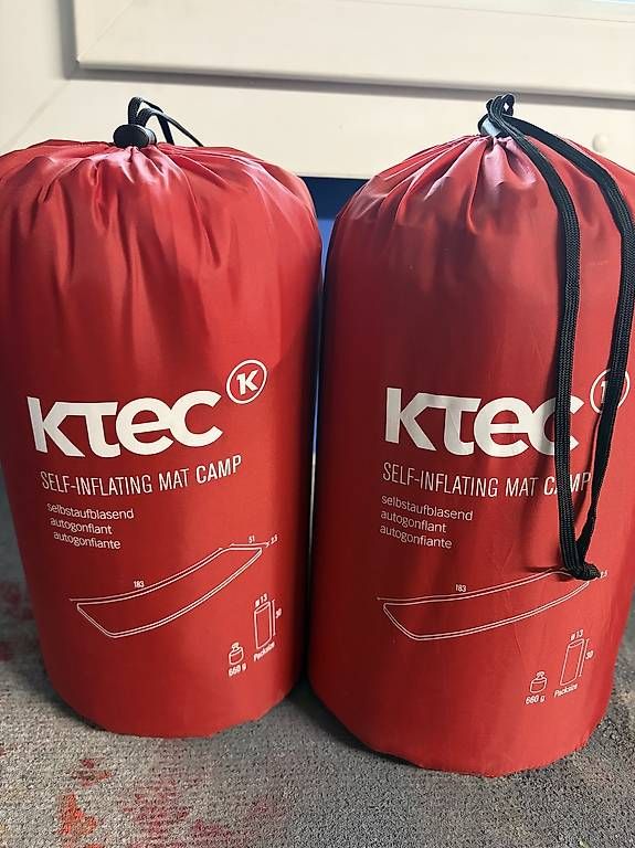 Tapis de sol: 2 Stück Ktec Camping Matten – D'occasion à Schlatt TG par pas_56dc 1