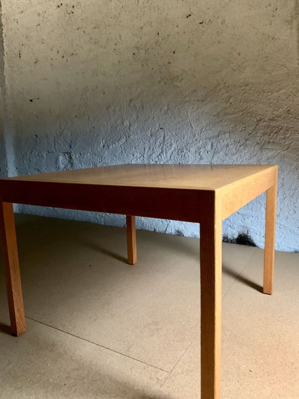 Tische: Hans Wegner Couchtisch Beistelltisch – Gebraucht aus Zürich von enk01 1