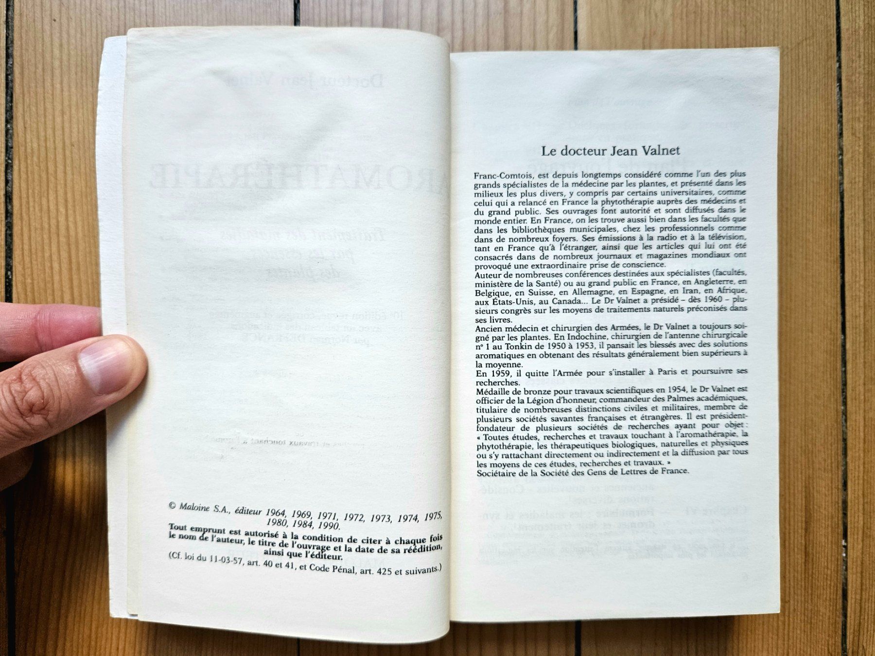 Libri: L'aromathérapie - Dr Jean Valnet – Usato da Genève venduto da Januacoeli 2