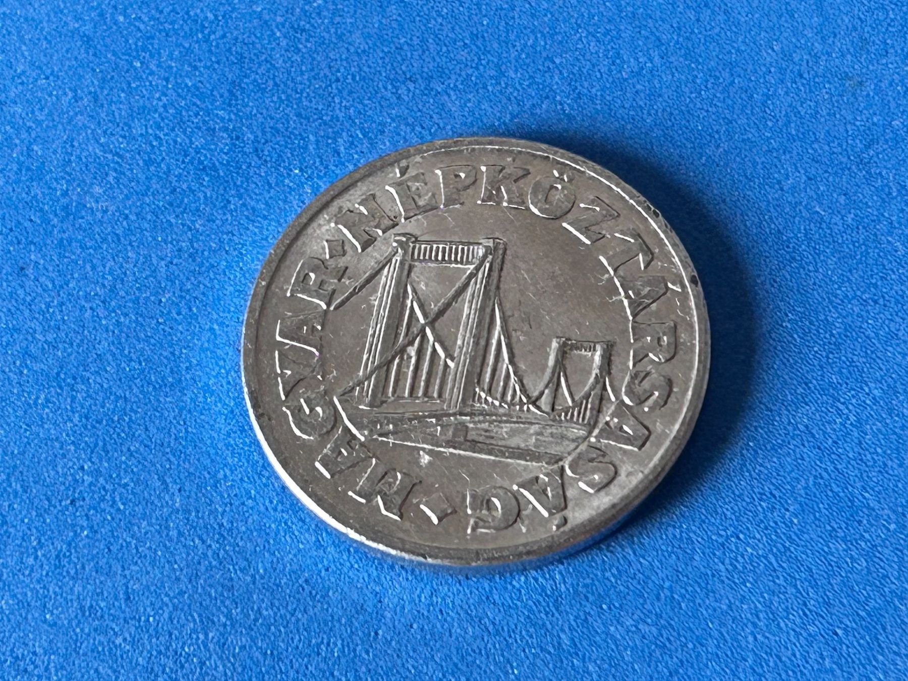 Tutti le monete: Hungary 50 Filler 1985 – Usato da Corcelles NE venduto da AJKader 3