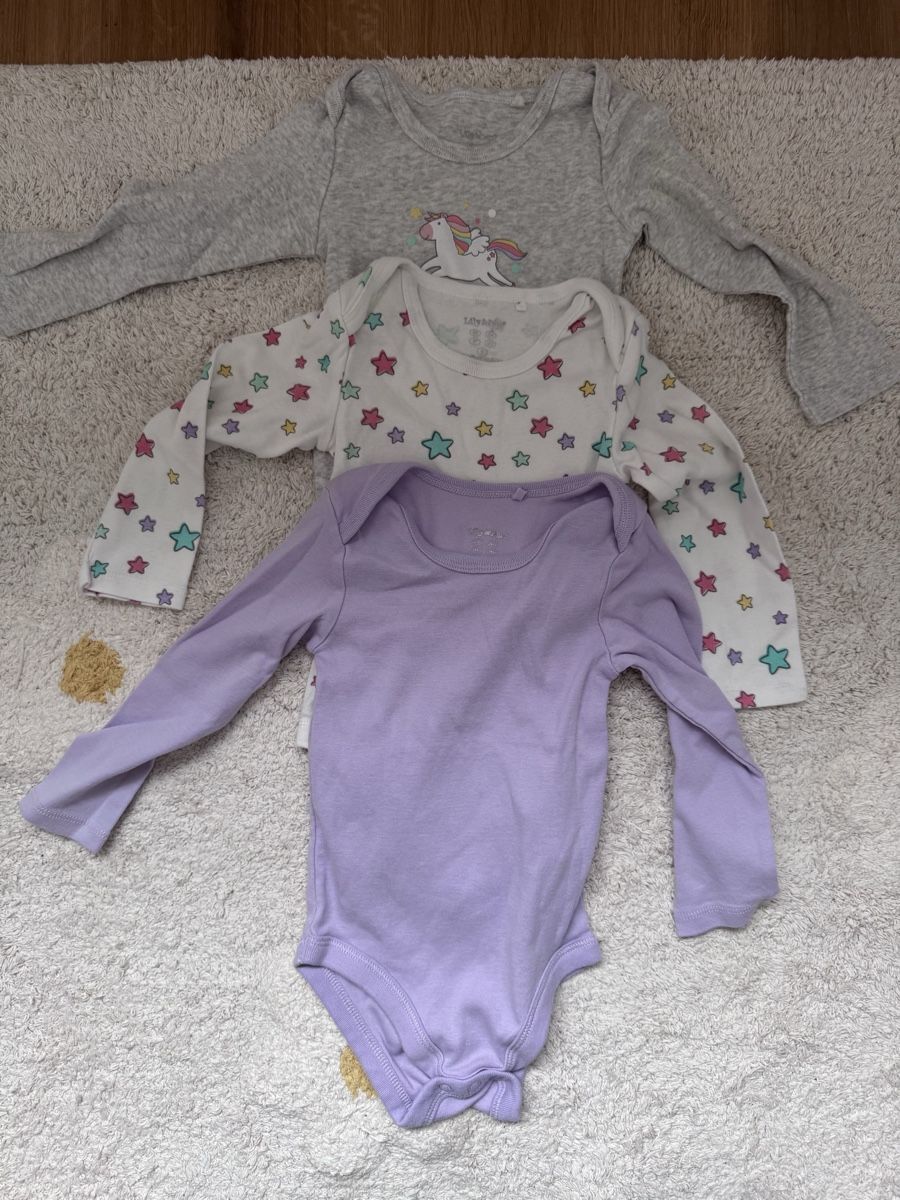 Lotti & Set di vestiti: Mädchen Langarm Bodys 86/92, 3 Stück – Nuovo (secondo la descrizione) da Oltingen venduto da Funnyface