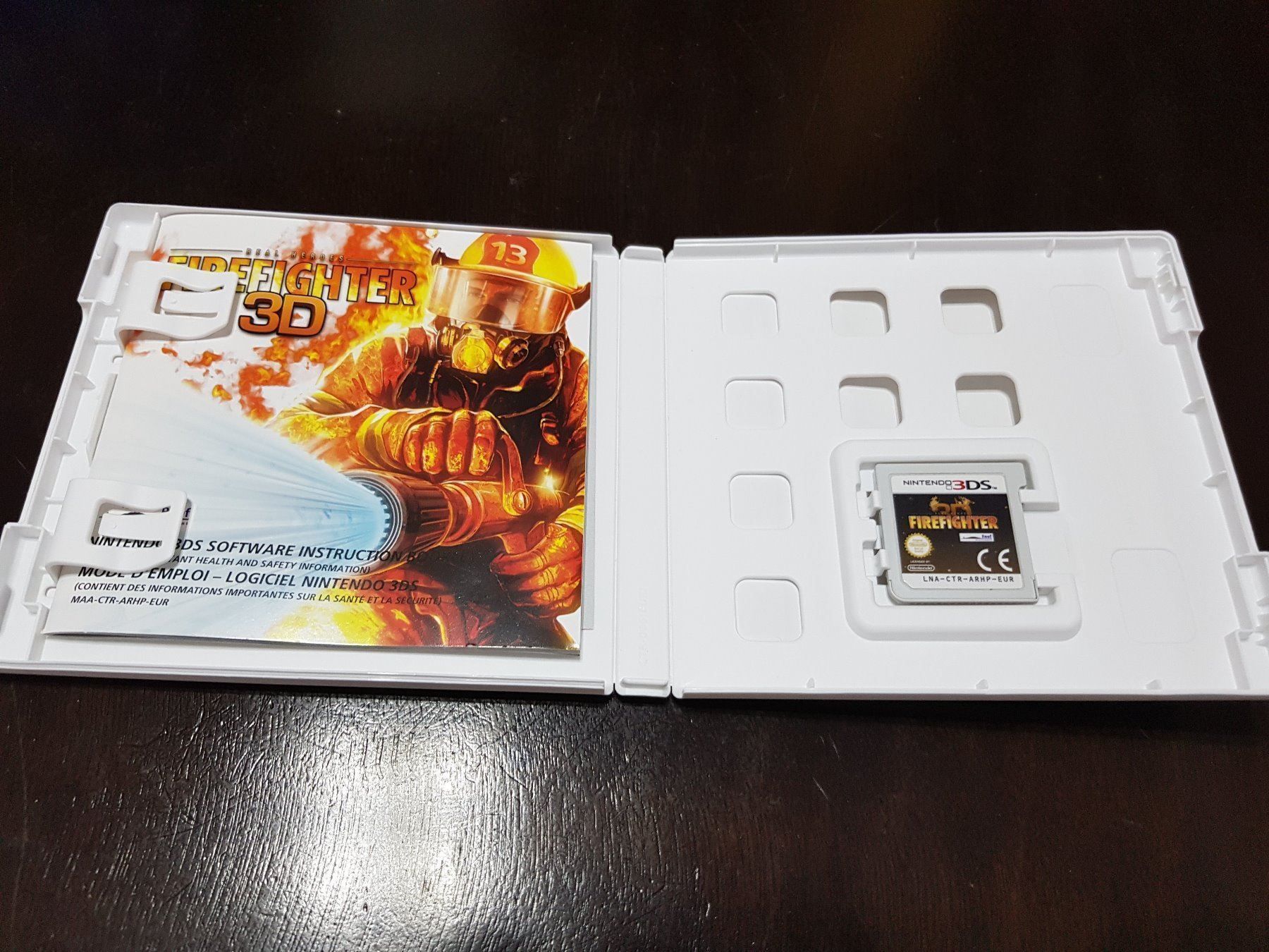 Nintendo Giochi: Real Heroes: Firefighter 3D – Usato da Schwanden GL venduto da tumen 1