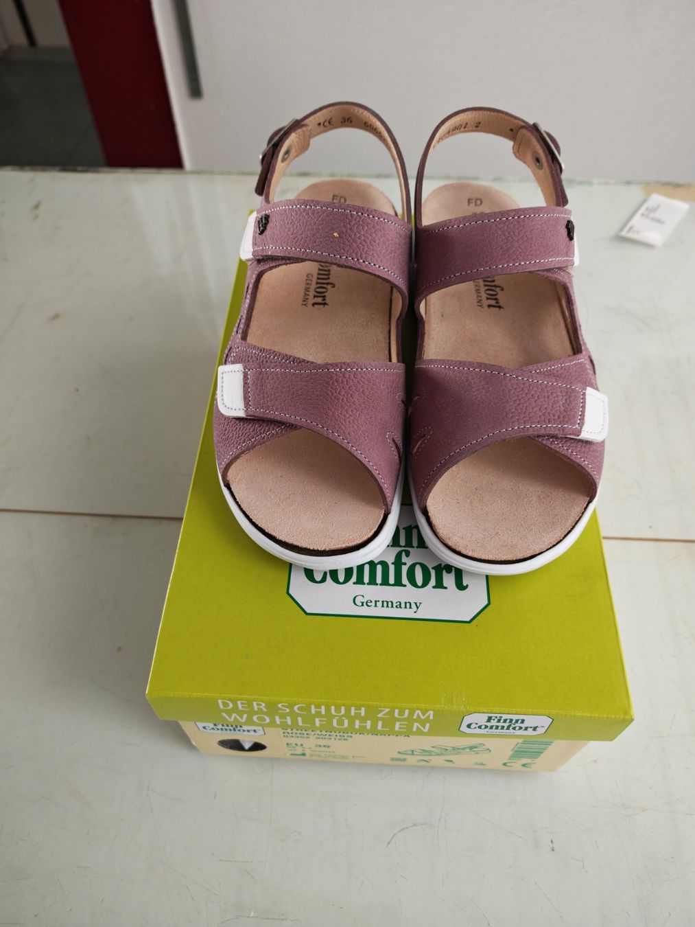 Damenschuhe: Sandalen, GR36, Neuwertig – Gebraucht aus Weinfelden von liquido 1