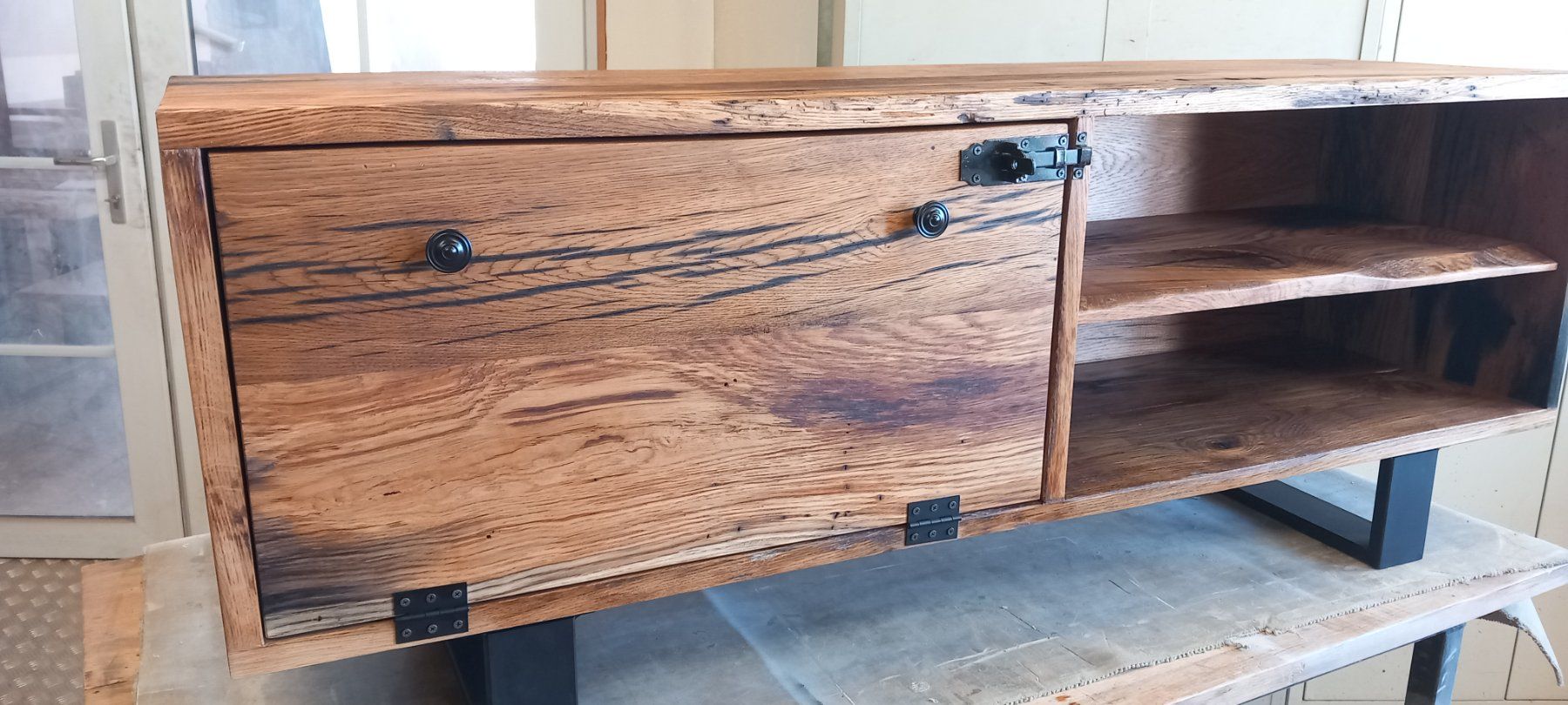 Kommoden: Sideboard aus  Eiche Schweizer Altholz 160cm (Action NP2500) – Neu (gemäss Beschreibung) aus Altishofen von Rossi464 3