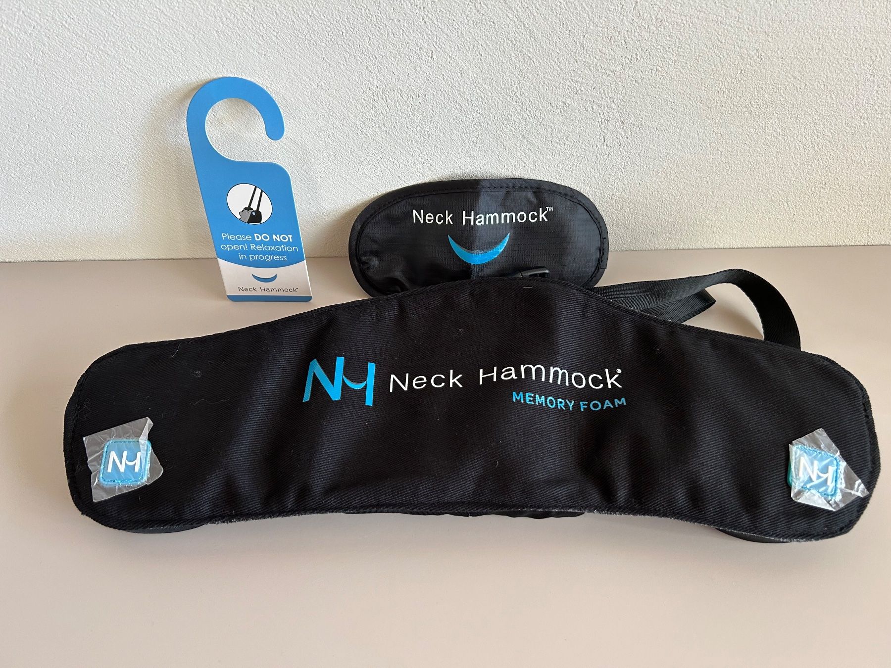 Dispositivi per massaggi: Neck Hammock Nackenstütze Memory Foam – Nuovo (secondo la descrizione) da Bottenwil venduto da Joker730