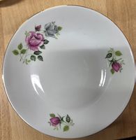 5 assiettes à dessert en porcelaine décor floral rose