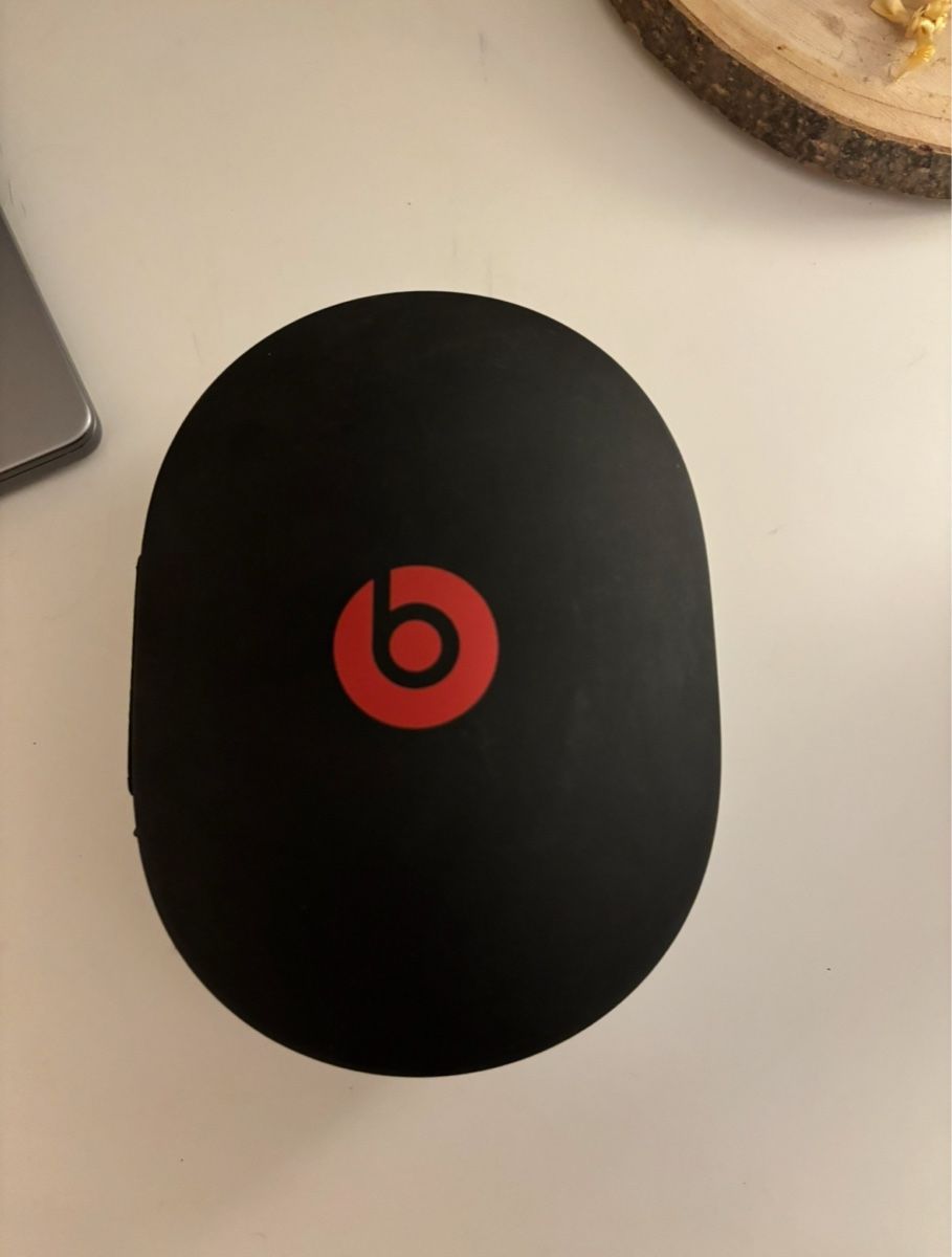Beats Kopfhörer: Beats Studio (Over Ear) – Neu (gemäss Beschreibung) aus Eschen von escan 1
